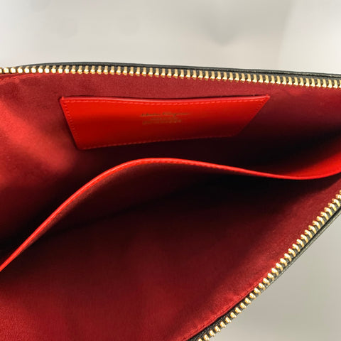 FERRAGAMO SS2019 Black Red DP-22D299 Leather Wristlet Bag