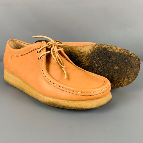 CLARKS Size 8.5 Tan Leather Moccasin Lace-Up Shoes