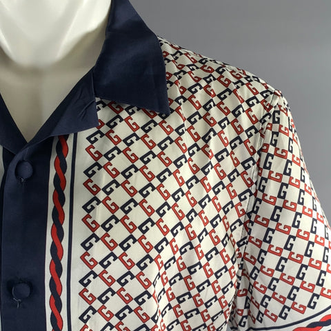 GUCCI Size 38 White Navy & Red Monogram Silk Camp Short Sleeve Shirt