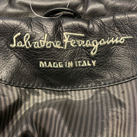 SALVATORE FERRAGAMO Blouson en cuir uni noir à manches raglan Taille 36