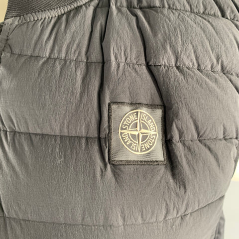 STONE ISLAND Taille M Gilet matelassé zippé en mélange de polyamide noir
