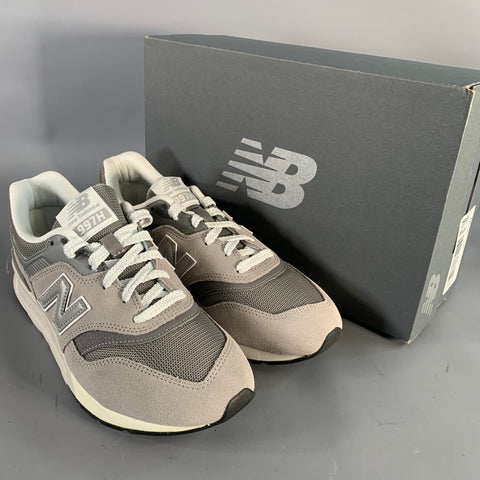 NEW BALANCE 2018 Size 7 997H Grey White Color Block Suede Lace-Up Sneakers