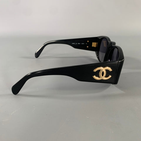 CHANEL Black Acetate Sunglasses