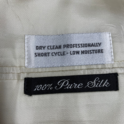 NEIMAN MARCUS Size 42 Beige Textured Silk Notch Lapel Sport Coat