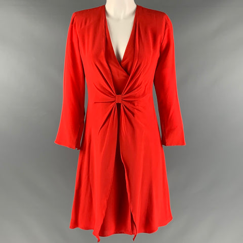 EMPORIO ARMANI Talla 4 Vestido hasta la rodilla con cuello en V de seda rojo