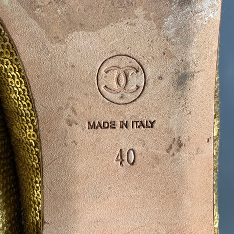 CHANEL Size 10 Gold Sequined Ballet Flats