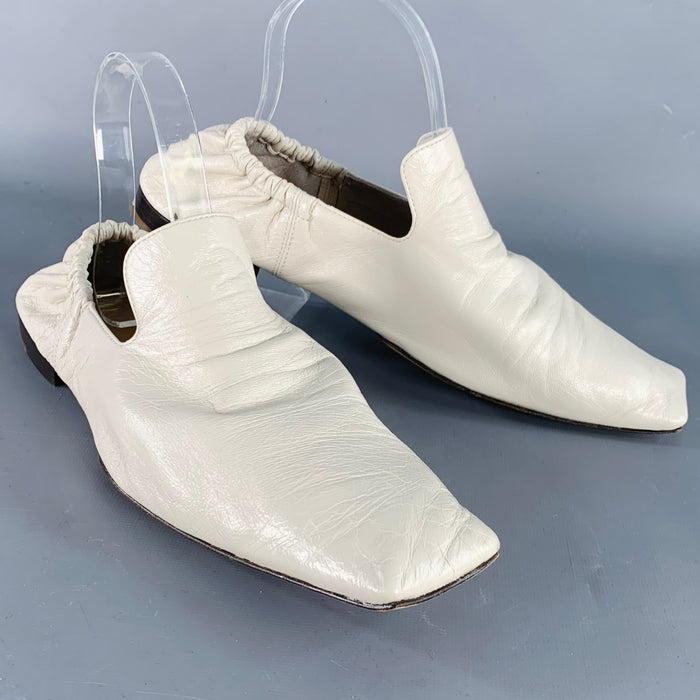 BOTTEGA VENETA Size 12 Crunch Lux Cream Leather Square Toe Flats