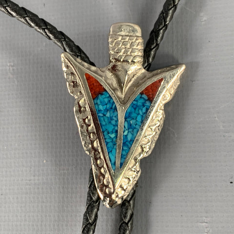 Cravate bolo VINTAGE en argent, cuir noir et pointe de flèche en métal