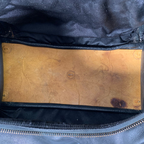 Sac de voyage JOHNSON LEATHERS en cuir matelassé noir