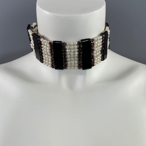 MASHA ARCHER White & Black Burgundy Necklace