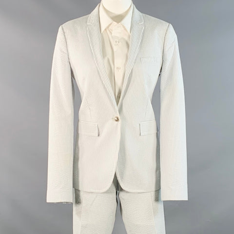 GUCCI Size XS White Light Blue Seersucker Cotton Stripe Single Breasted Suit