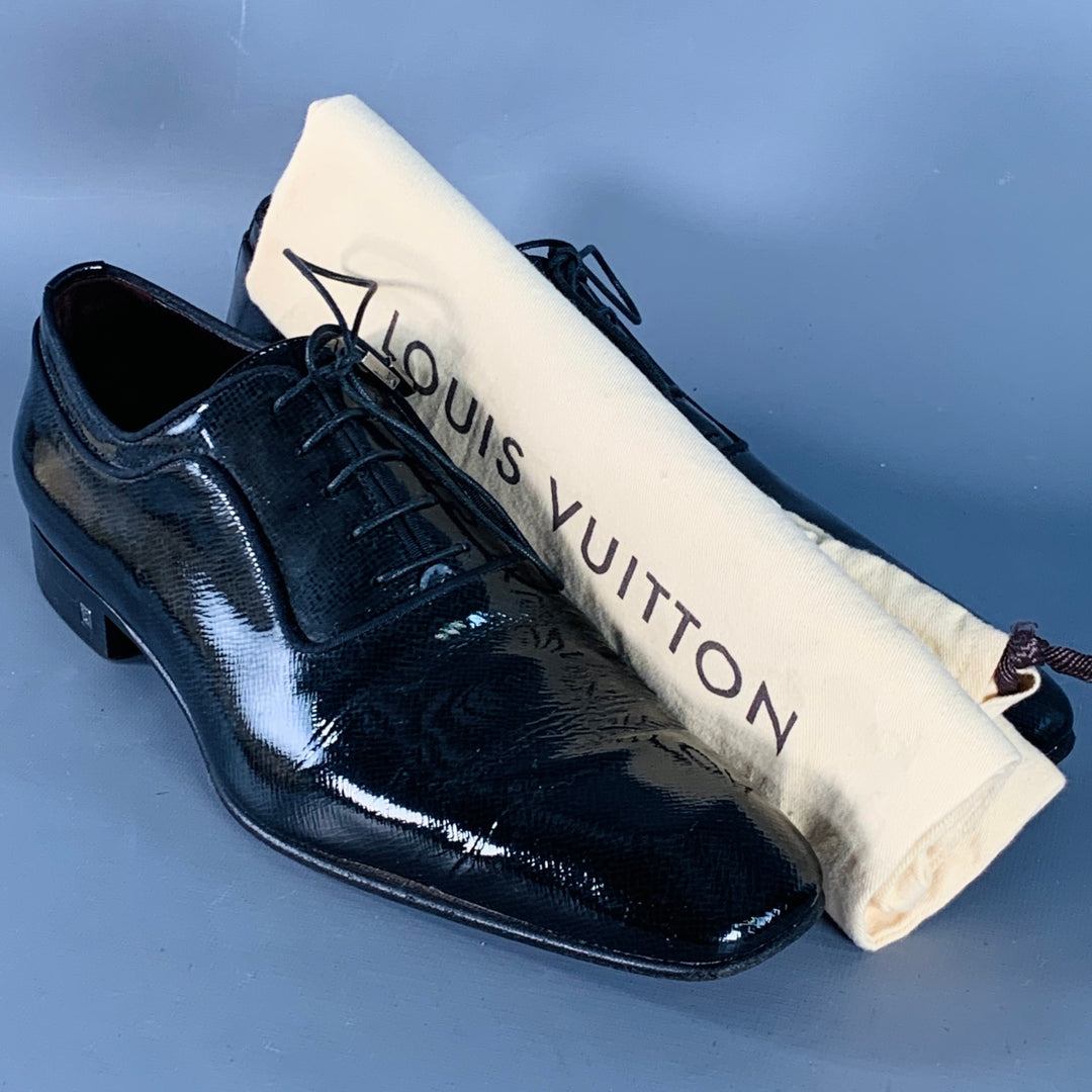LOUIS VUITTON Size 10.5 Black Patent Leather Oxford Lace-Up Shoes
