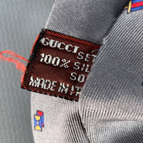 Cravate en Soie GUCCI Vintage Gris Ardoise Rouge Motif Cheval Rayures Diagonales