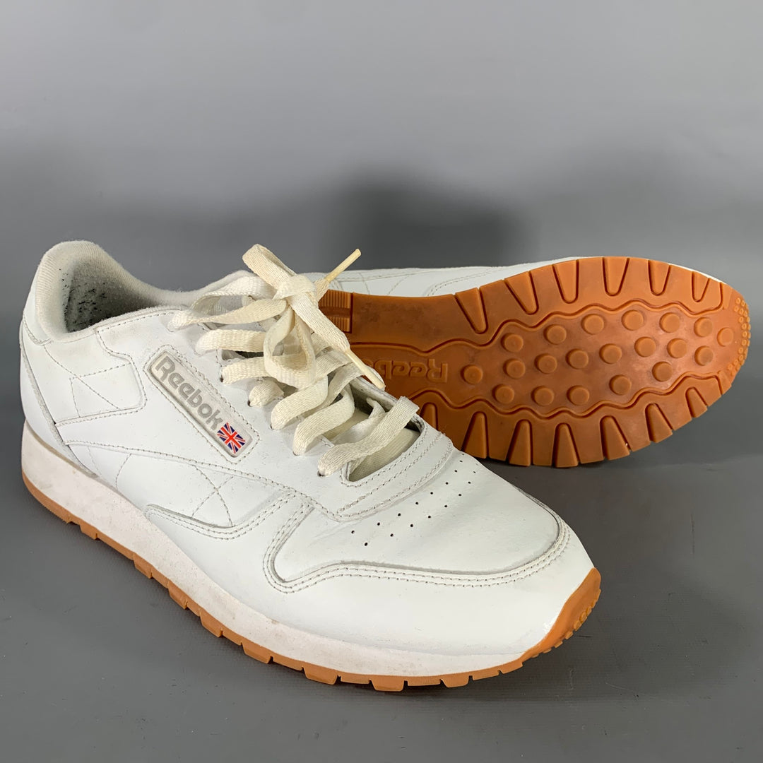REEBOK Size 9 White Mixed Patterns Leather Runner Sneakers