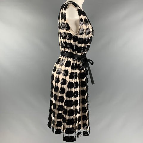 EMPORIO ARMANI Taille 4 Robe de cocktail sans manches à paillettes en polyester crème noir