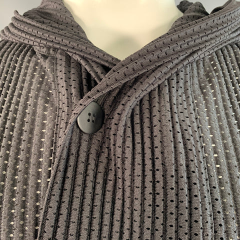 ISSEY MIYAKE Taille S Veste à capuche oversize en polyester perforé noir