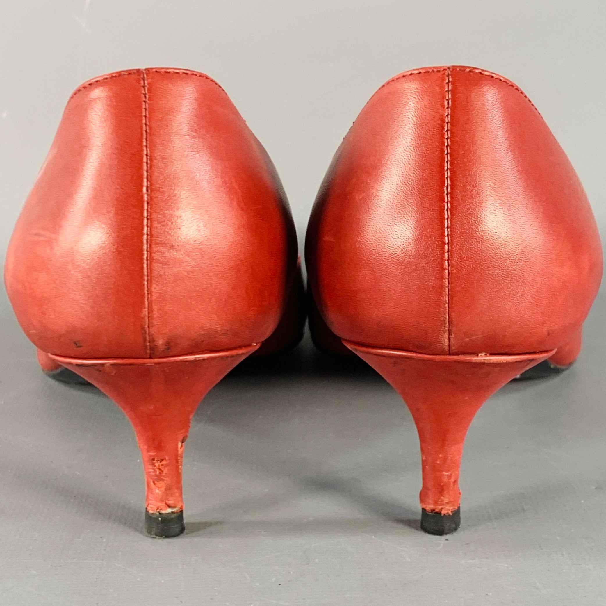 PRADA Size 8 Red Leather Kitten Heel Pointed Toe Pumps – Sui