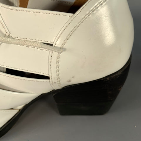 CHLOE Size 8 White Leather Lace-Up Belted Pointed Toe Ankle Boots