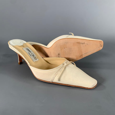 JIMMY CHOO Size 8 Cream Silk Mules Pumps