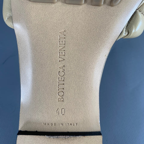 BOTTEGA VENETA Size 10 Tan Leather Padded Quilted Sandals