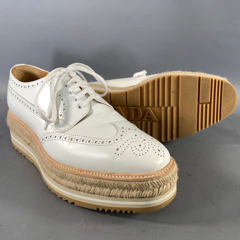 PRADA Size 10 White Tan 2EG015 9 Leather Platform Lace Up Shoes