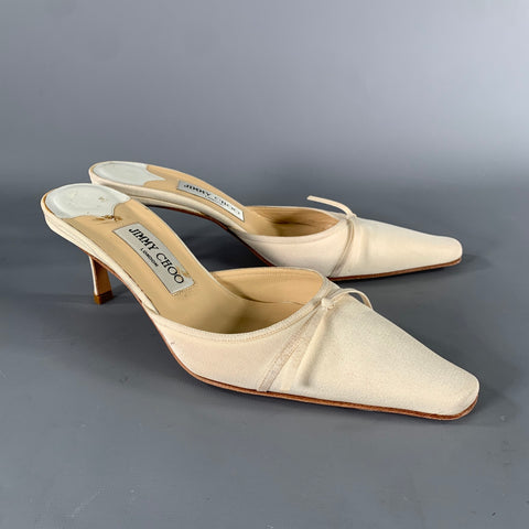 JIMMY CHOO Size 8 Cream Silk Mules Pumps