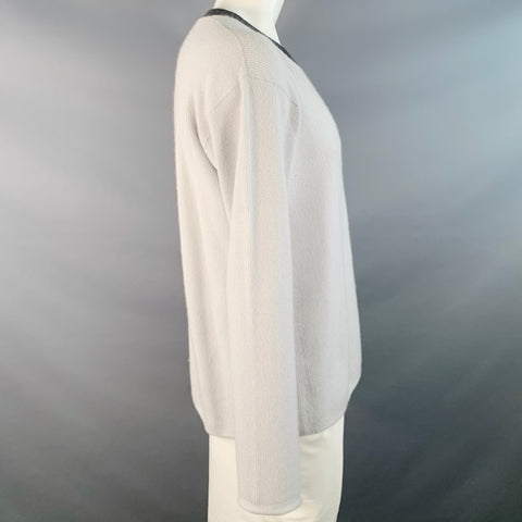 GIORGIO ARMANI Size XL Grey Contrast Trim Cashmere Silk V-Neck Sweater