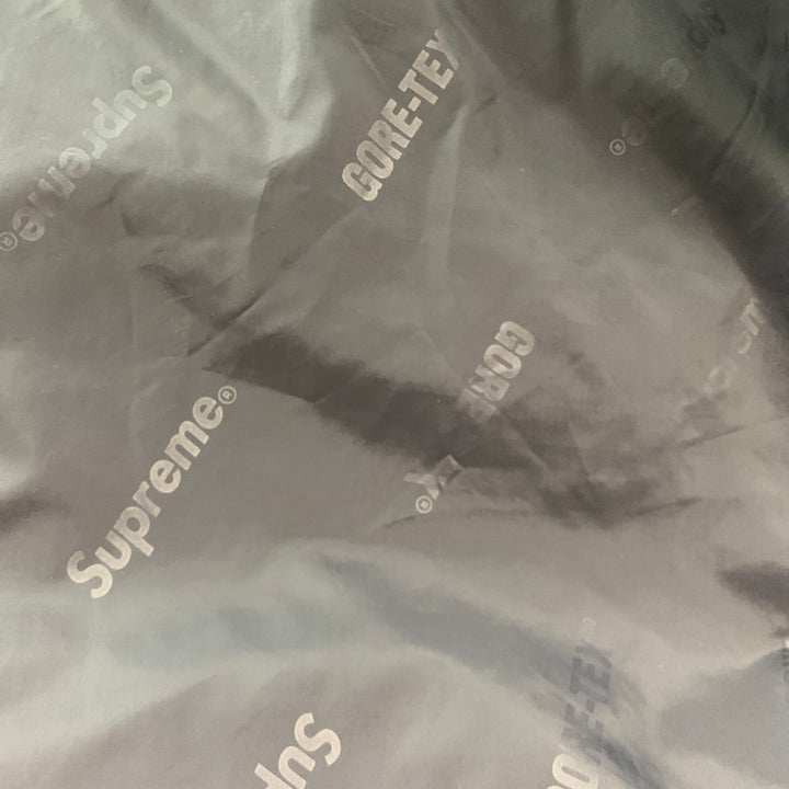 SUPREME Size S Black Nylon Windbreaker Jacket