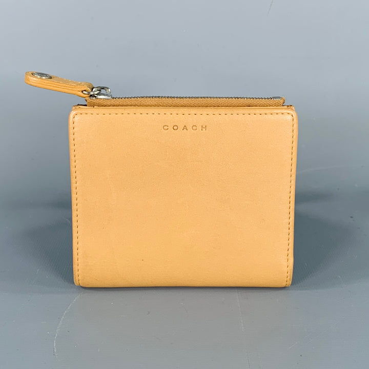 COACH Beige Leather Wallet