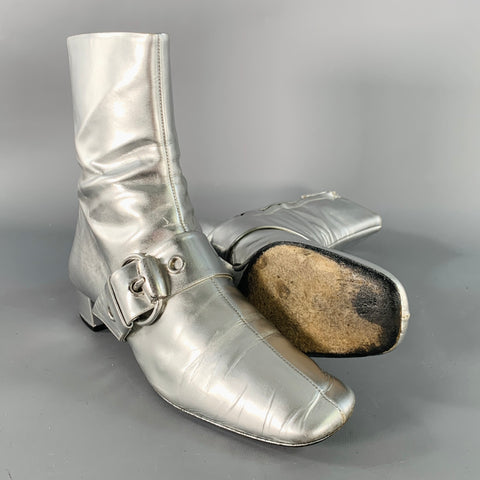 GUCCI Size 8.5 Metallic Silver Leather Side Zipper Ankle Boots