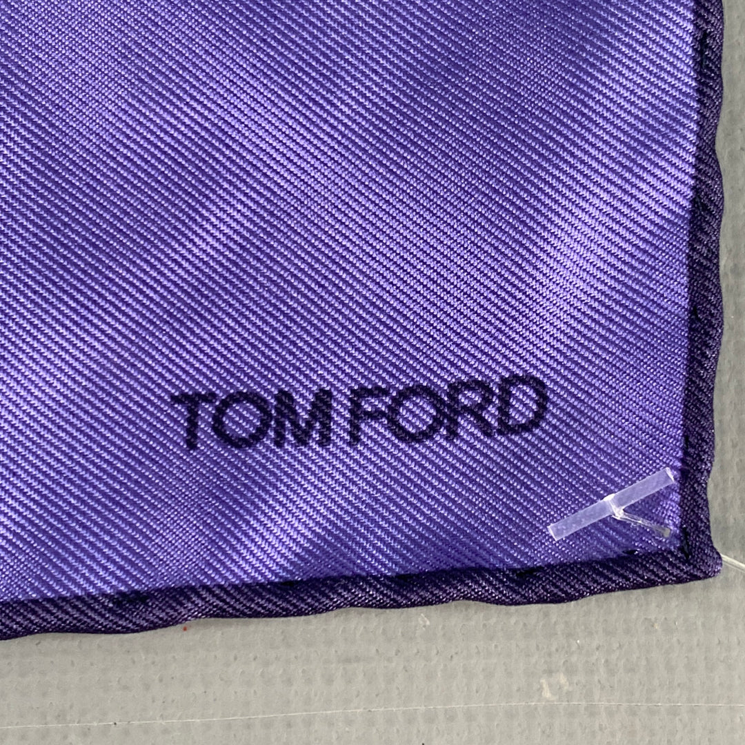 TOM FORD Blue Navy Logo Silk Pocket Square