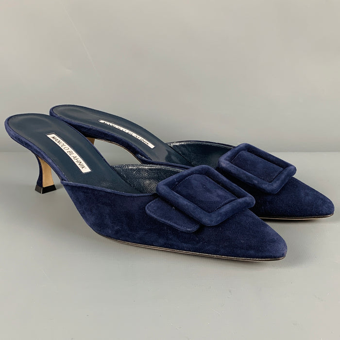 MANOLO BLAHNIK Size 10 Navy Suede Pumps