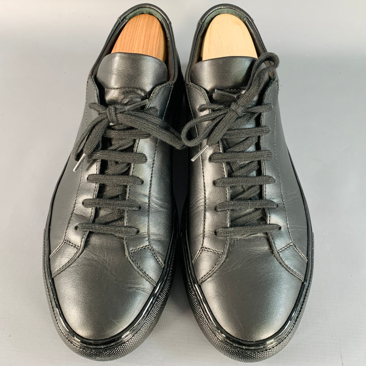 COMMON PROJECTS Size 9 Black Leather Low Top Shiny Sole Sneakers
