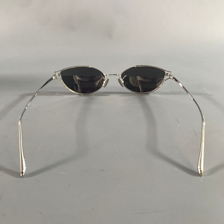 LINDA FARROW Silver Black Solid Sunglasses