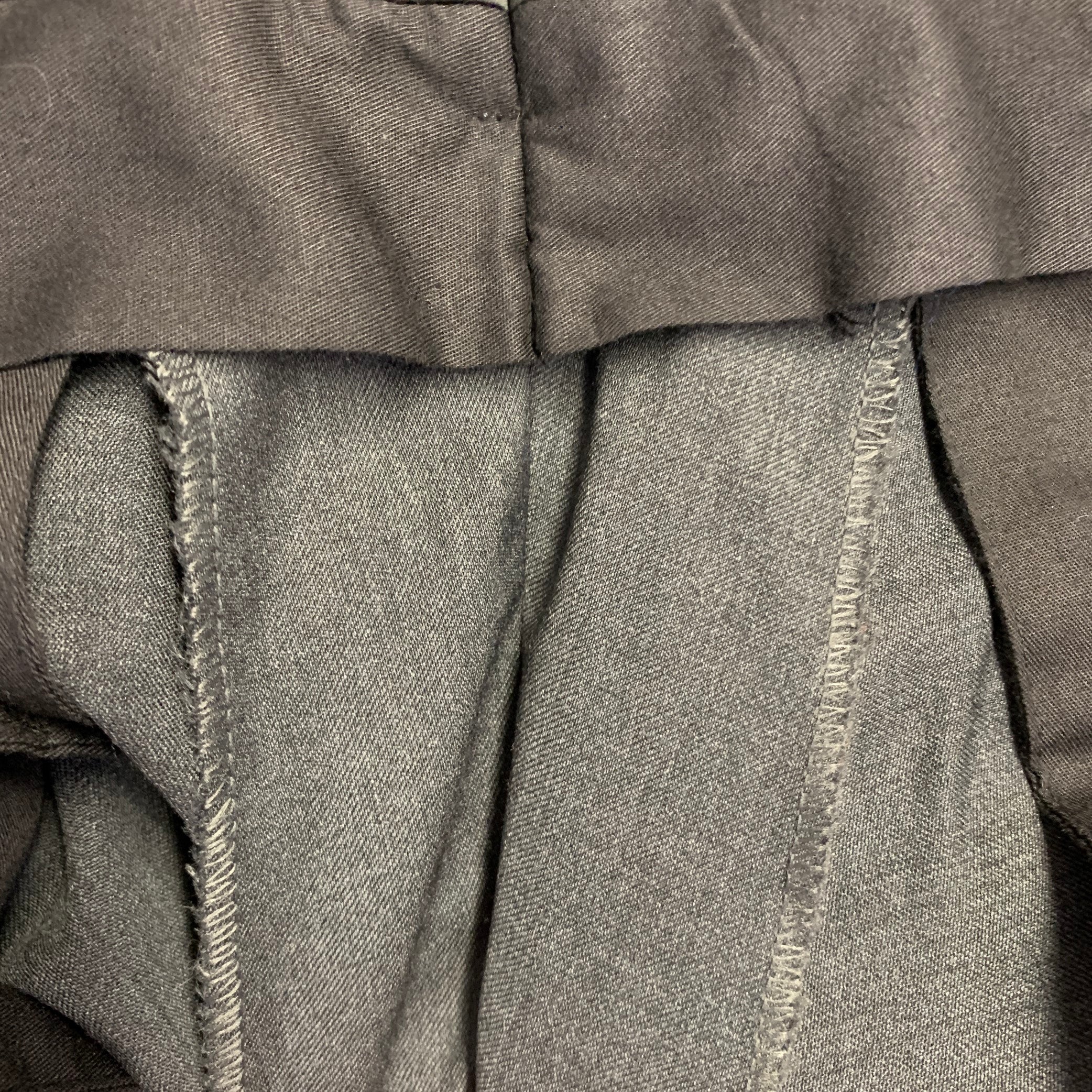 ISAIA フランネルスーツ　42 ISAIA Size 42 Regular Grey Wool Twill Notch Lapel Suit – Sui