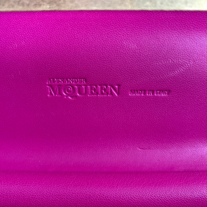 ALEXANDER MCQUEEN Gold Fuchsia Snake Skin Metal Clutch Handbag & Leather Goods