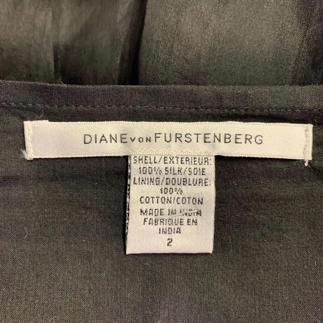 DIANE VON FURSTENBERG Size 2 Black Beige Silk Embroidered Pleated Skirt