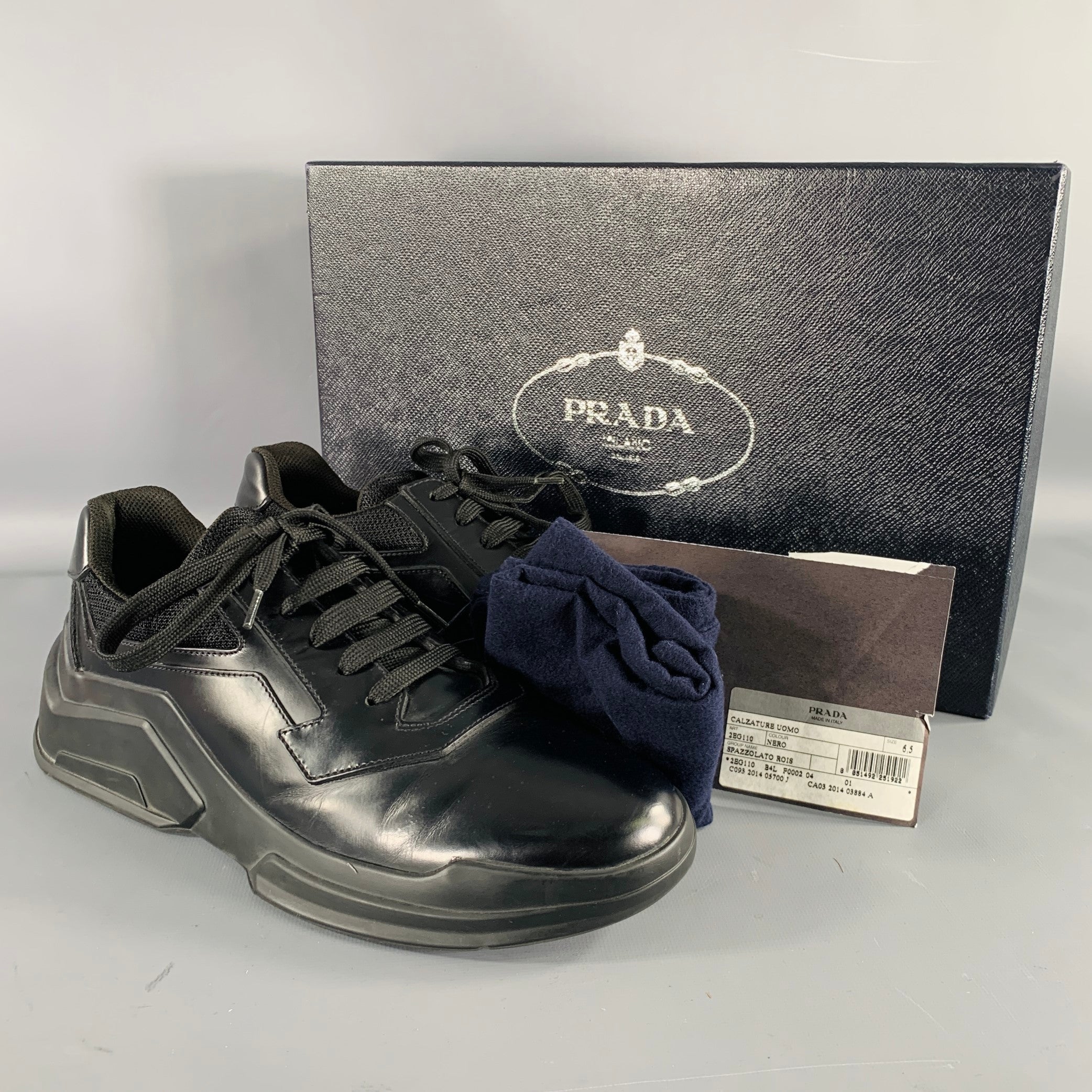PRADA Size 7.5 Black Mesh Leather Sneakers – Sui Generis Designer