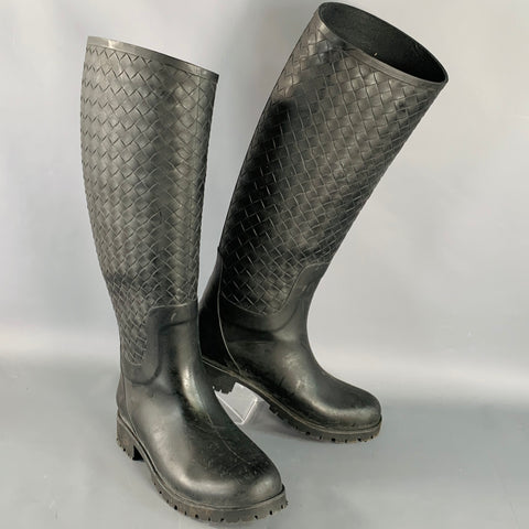 BOTTEGA VENETA Size 8 Black Rubber Intrecchiato Woven Rain Boots