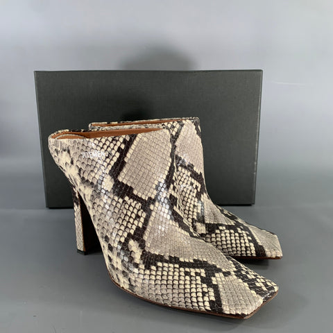 VETEMENTS Size 9 Sq Toe Snake Boomerang Mule