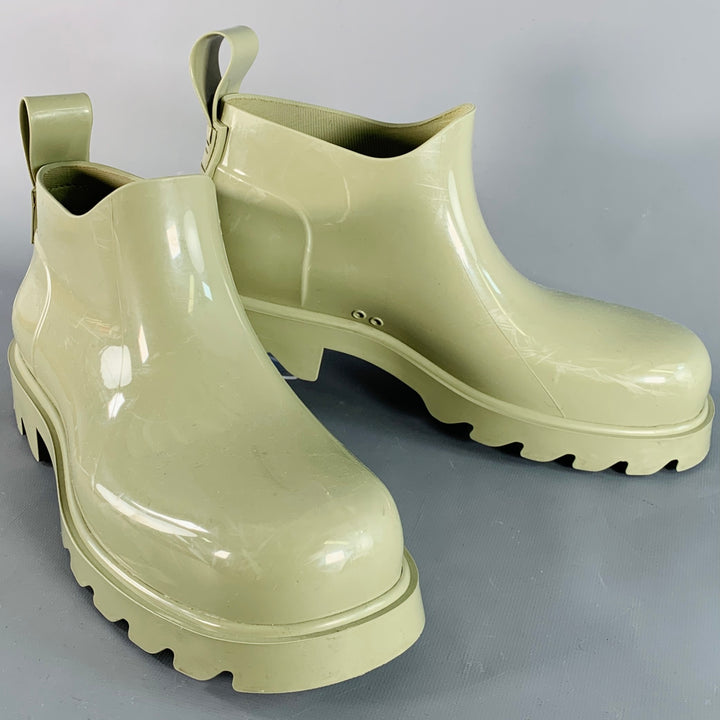BOTTEGA VENETA Size 10 Green Sage Rubber Track Sole Rain Boots