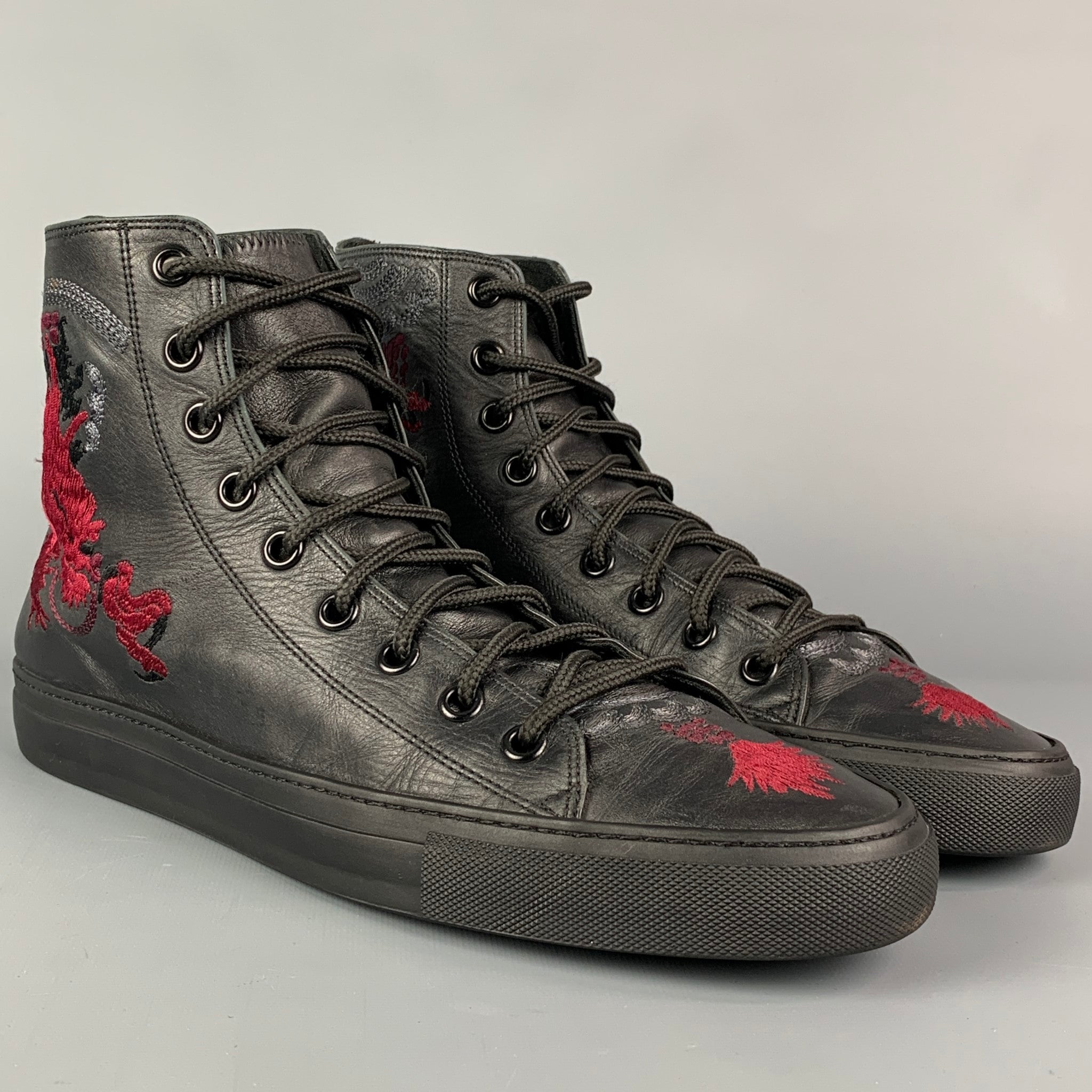 GUCCI by TOM FORD SS 2001 Size Black Red Dragon Print