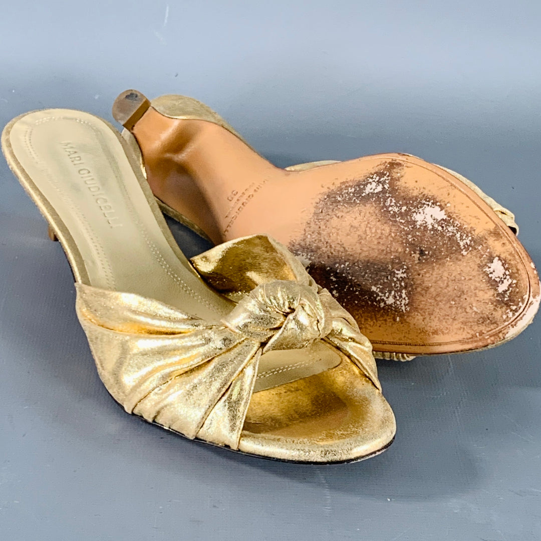 MARI GIUDICELLI Size 8 Jeanne Gold Metallic Leather Knots Kitten Heel Pumps