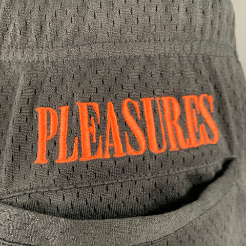 Shorts PLEASURES taille M noir orange en maille polyester avec taille élastique