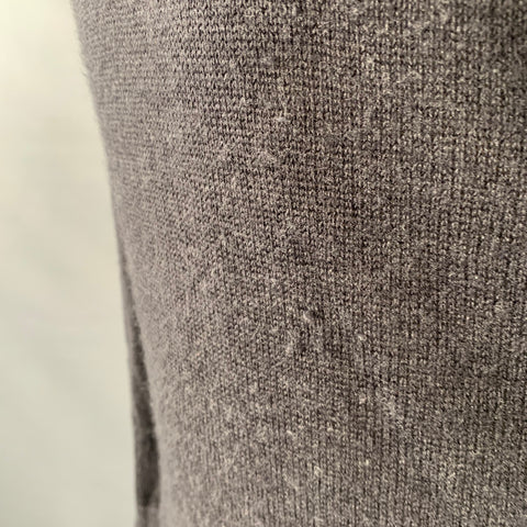 NICE COLLECTIVE Taille S Pull en laine mérinos col en V gris anthracite tricoté