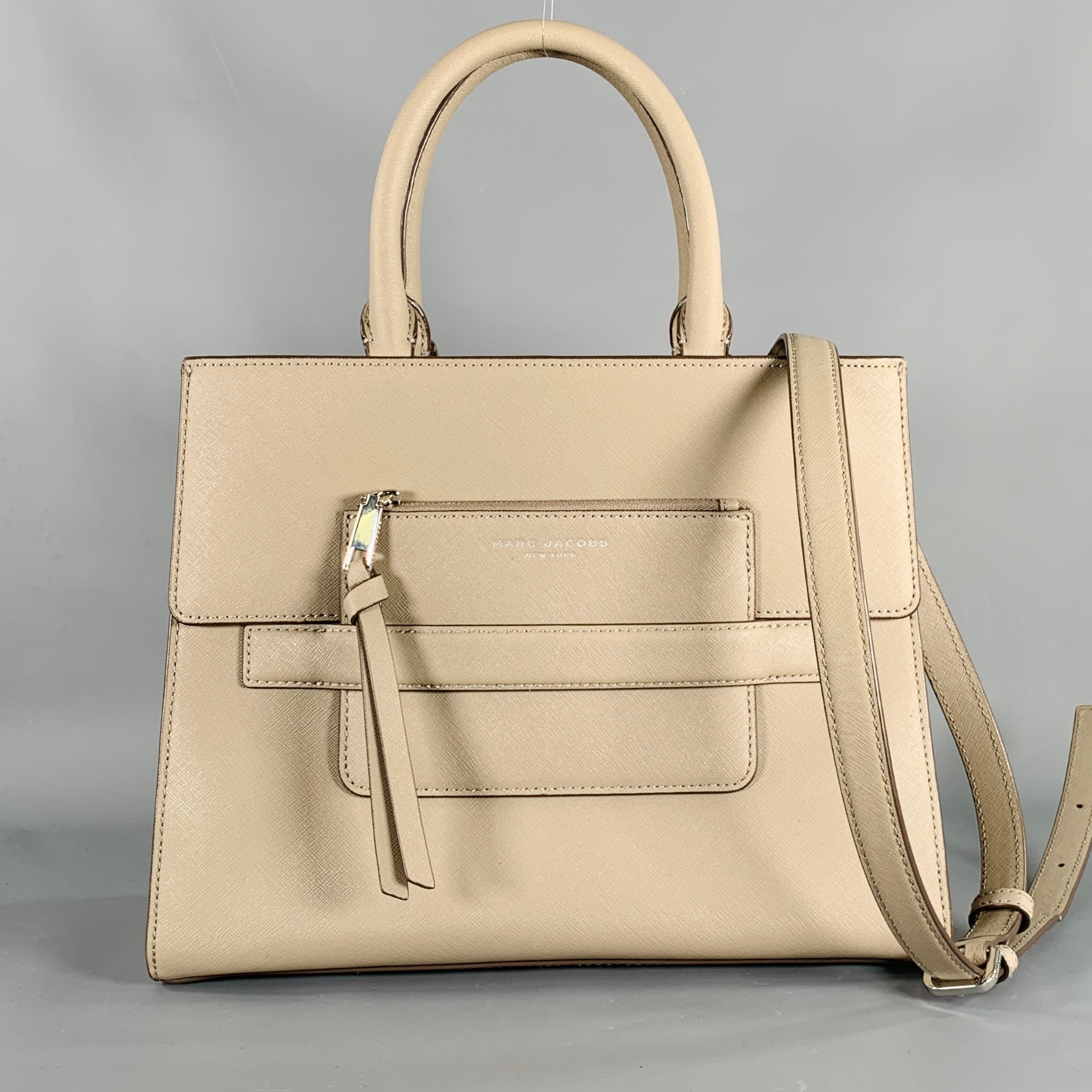 Marc jacobs taupe sale