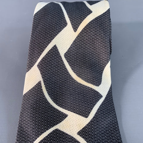 GIORGIO ARMANI One Size Black White Abstract Silk Tie