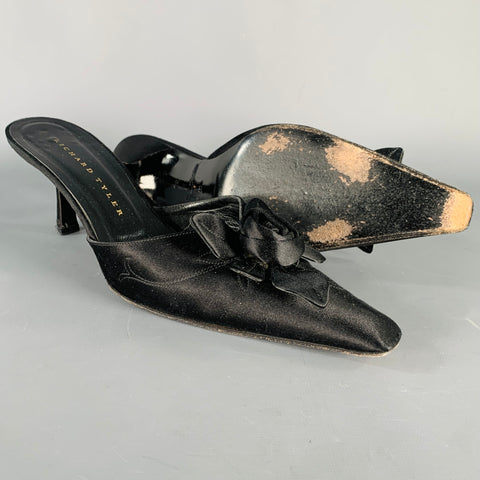 RICHARD TYLER Size 9.5 Black Satin Floral Kitten Heel Mule Sandals