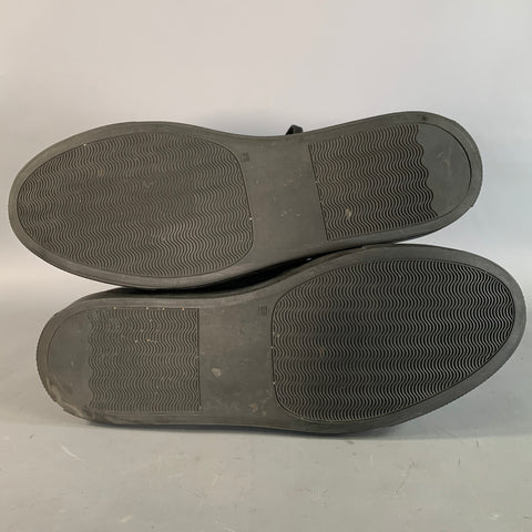 COMMON PROJECTS Size 9 Black Solid Leather Mid Rise Sneakers