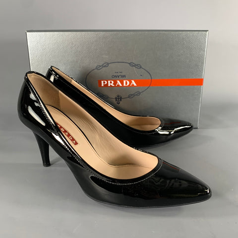 PRADA Size 8 Black Patent Leather Shiny Patent Pumps